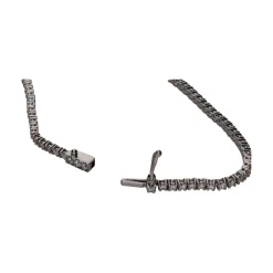 PULSERAS Pulsera riviere en oro blanco con brillantes.