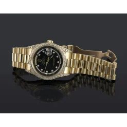 ROLEX Day-date president oro amarillo y diamantes 36mm. Esfera y diamantes customizados. Después de compra.