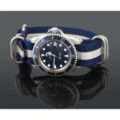 TUDOR Submariner acero 200m.